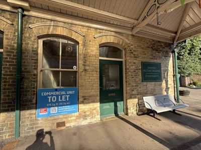 Knaresborough Station - Unit 8-9